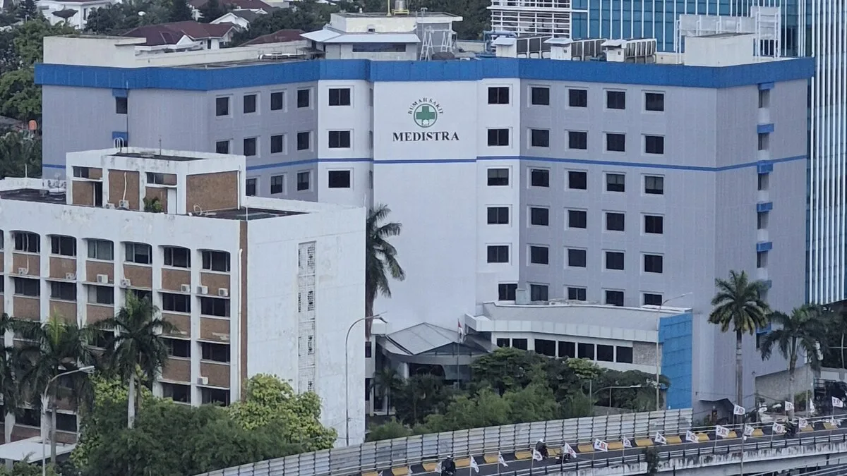 Medistra Hospital Jakarta — gedung rumah sakit