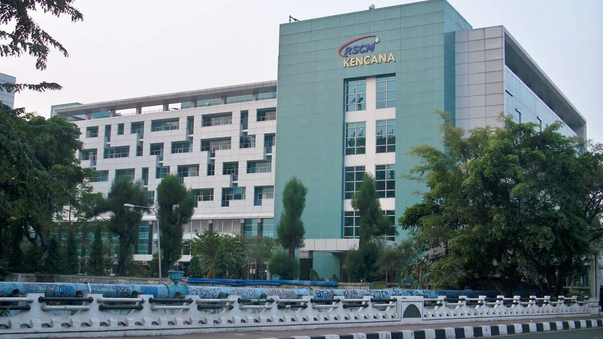 RSCM (Kencana + Pusat) — gedung rumah sakit